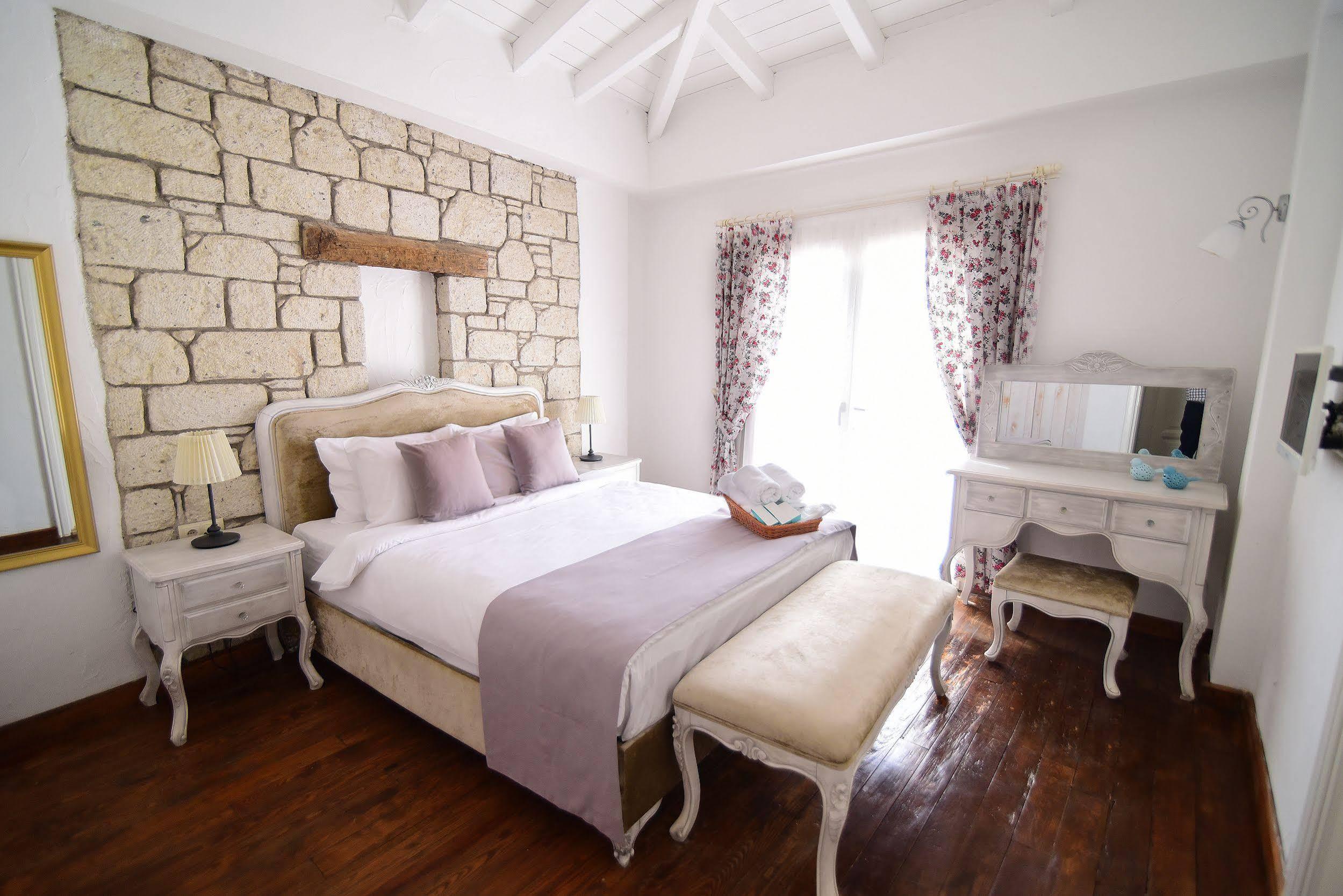 Zubeyde Hanim Otel Alacati Çeşme Exterior photo